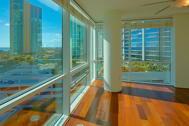 Bedroom with Large Window Views - 88 Piikoi St