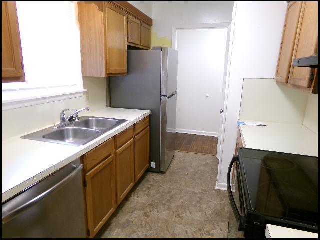 Building Photo - 11423 Birchwood Dr