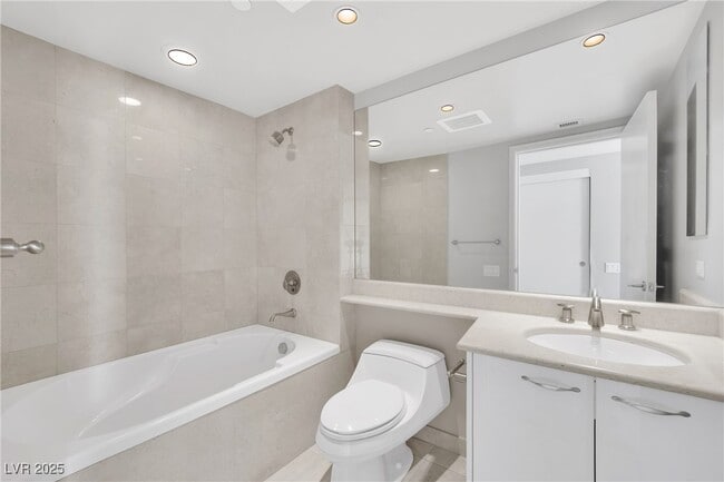 Building Photo - 2777 Paradise Rd