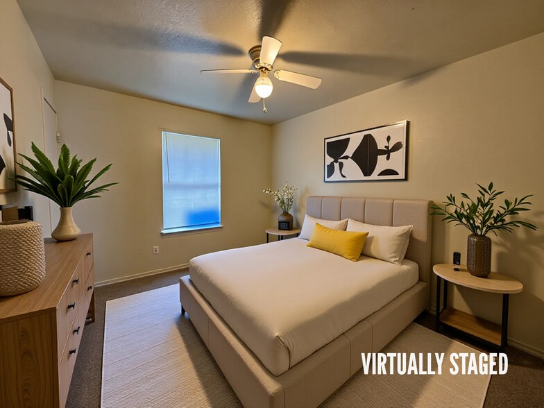 Building Photo - 1706 Benttree Dr