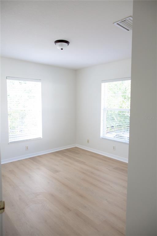 Building Photo - 9426 Charlesberg Dr