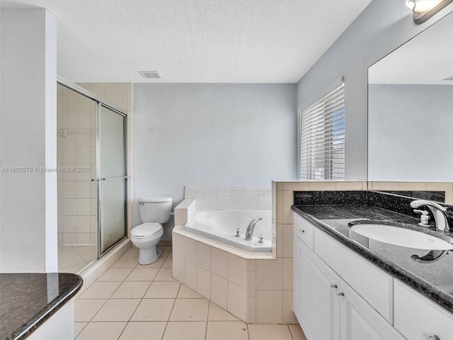 Building Photo - 2727 Treasure Cove Cir