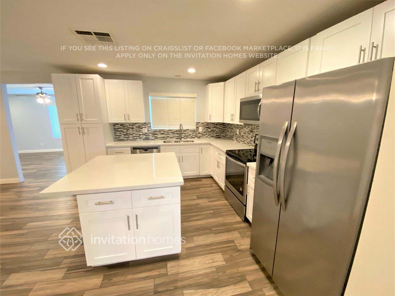 Building Photo - 6102 S Parkside Dr