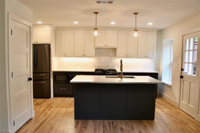 Building Photo - 6335 Monticello Ave