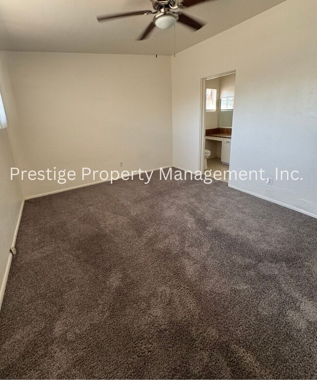 Building Photo - Stop Your Search! This 3/2+ Bonus Room is ...