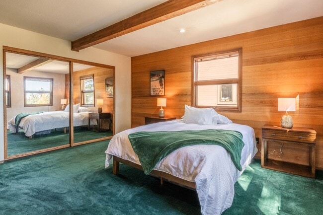 Building Photo - 283 Monterey Pine Rd