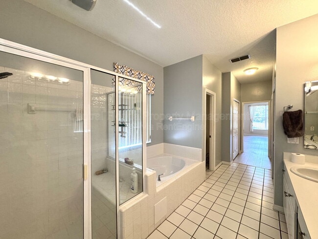 Building Photo - 107 Nandina Terrace