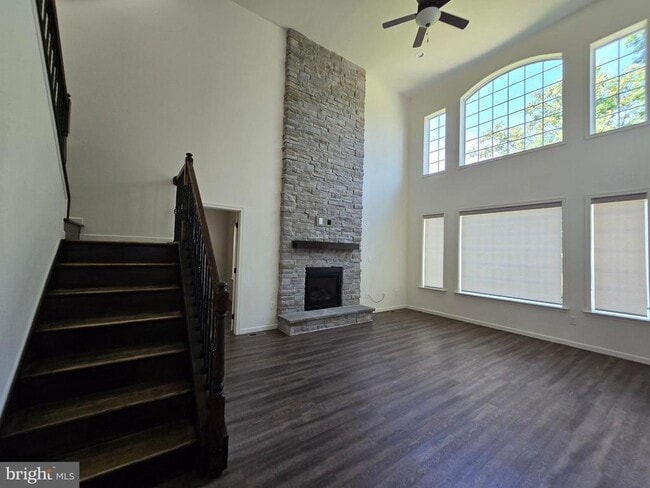 Building Photo - 633 Kincaid Ave