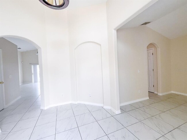 Building Photo - 3309 Verbena Ave