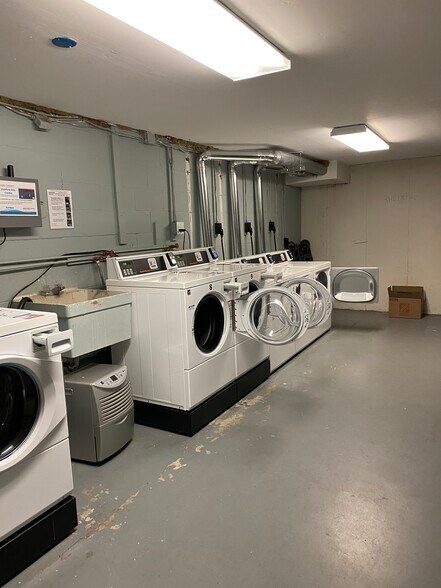 Building Photo - 16 Fordyce Ct