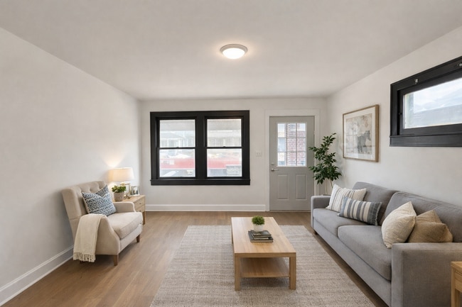 Building Photo - 1135 Lasalle St