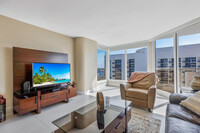 Building Photo - 1717 N Bayshore Dr