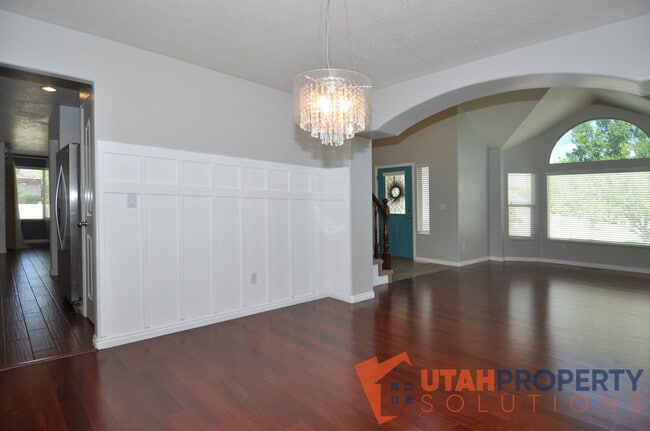 Building Photo - 11758 Chalk Creek Way