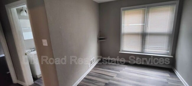 Building Photo - 1111 Richmond Ave