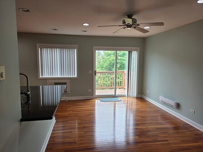 Building Photo - 717 Strom Dr