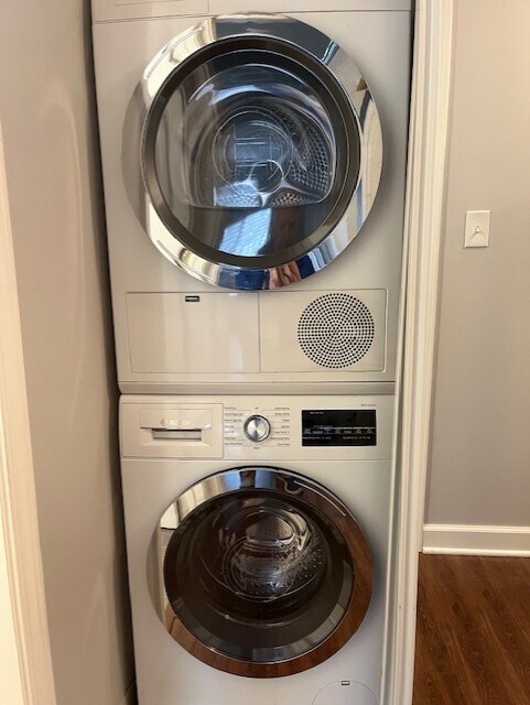 Building Photo - 2422 N Kennicott Dr