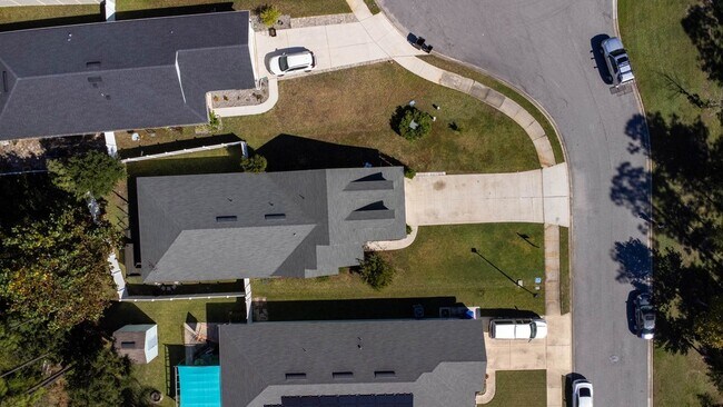 Building Photo - 415 Santorini Ct