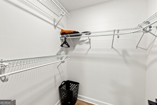 Building Photo - 4225 Twin Rivers Dr