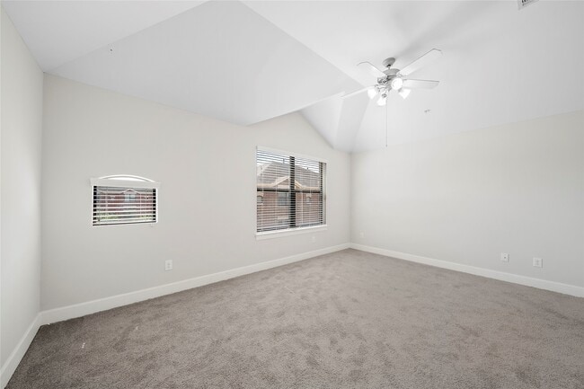 Building Photo - 2710 Hullsmith Dr