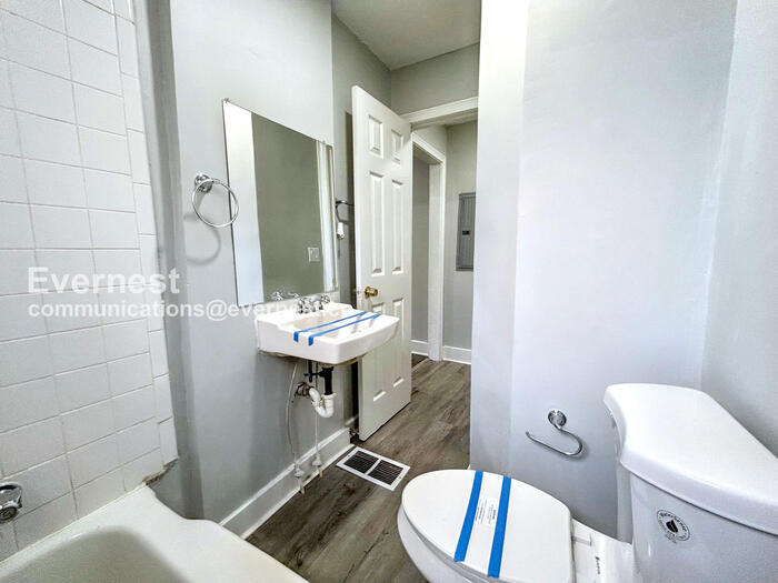 Building Photo - 2175 Pansy St NW