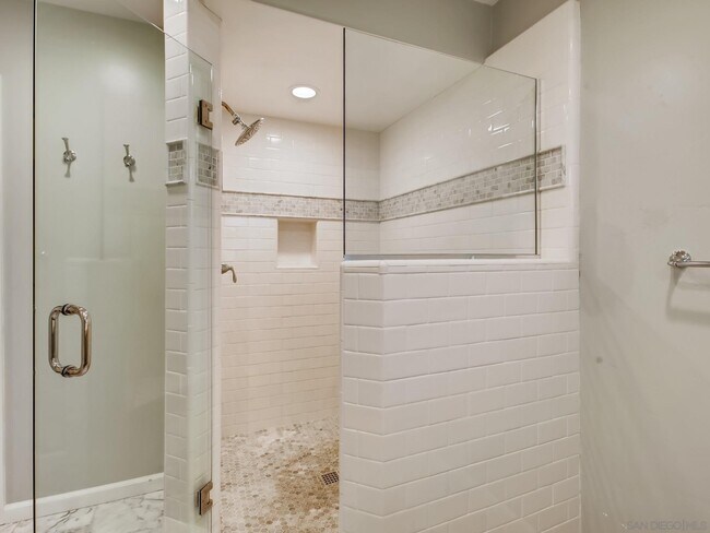 Building Photo - 4655 Castelar St