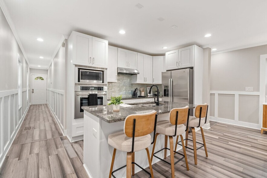 Building Photo - 1409 Bridges Ave SW