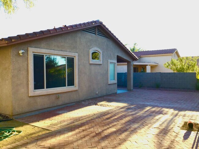 Building Photo - 3Bd/2ba Nice, clean in Rancho Vistoso, 3 Car Garage, Oro Valley