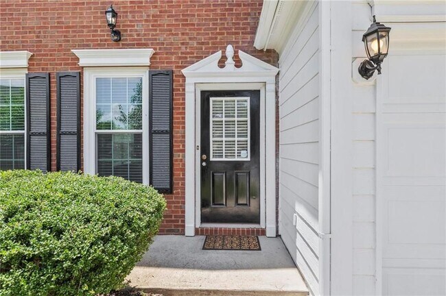 Building Photo - 490 Chippenham Ct