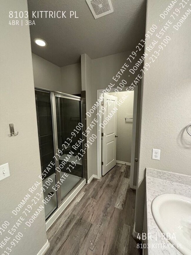 Building Photo - 8103 Kittrick Pl