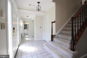 Building Photo - 6423 Little Potters Ln