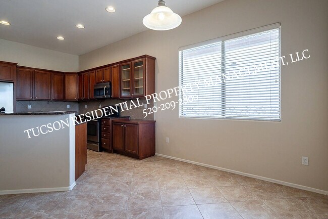 Building Photo - 10737 S Miralago Dr