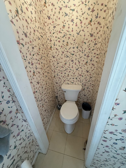 Building Photo - 504 Broadway