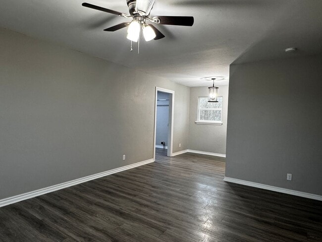 Building Photo - 110 K St