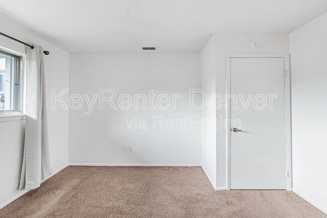 Building Photo - 7185 S Gaylord St