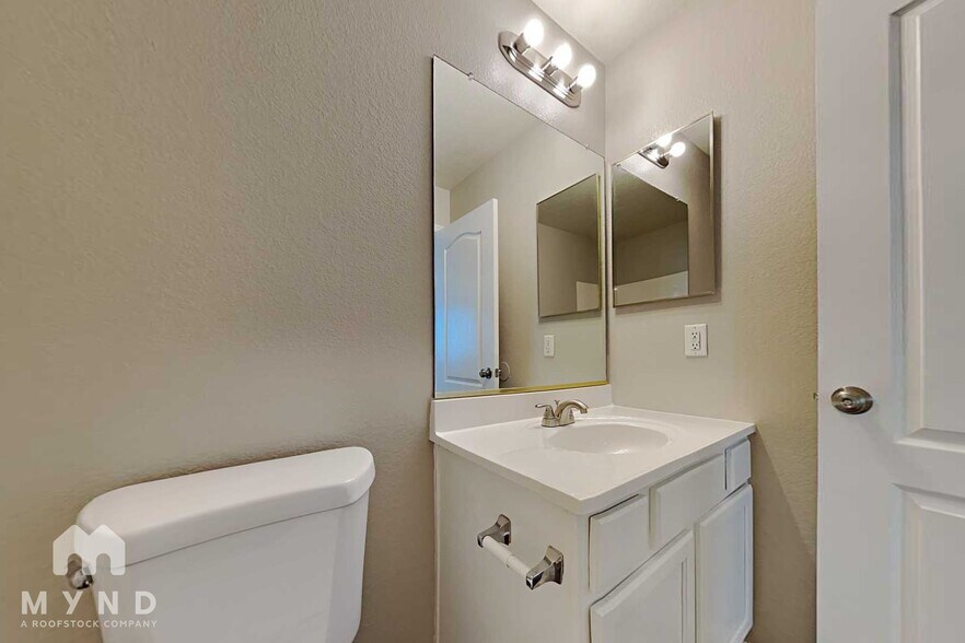 Building Photo - 28504 N Dolomite Ln