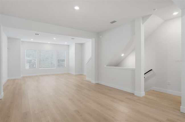 Building Photo - 2123 1st Ave N