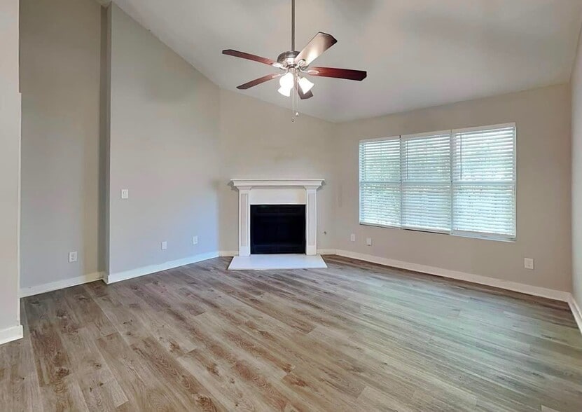 Building Photo - 6716 Timberlane W Dr