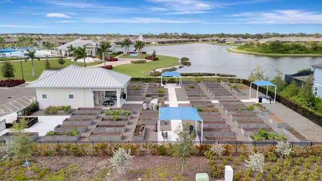 Building Photo - Del Webb Bayview Home, Active 55+ Communit...