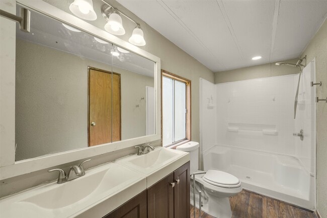 Building Photo - 11023 Forrest Valley Dr
