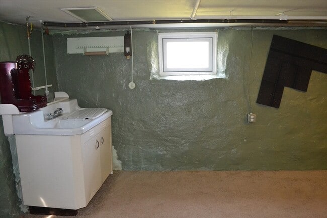 Building Photo - 1421 Morton Ave