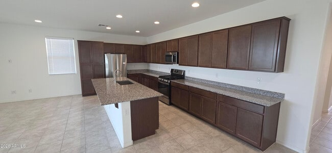 Building Photo - 14759 W Soft Wind Dr