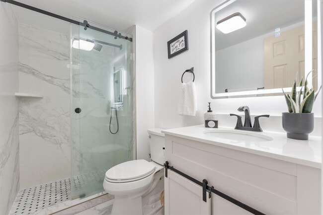 Building Photo - 2851 NE 183rd St