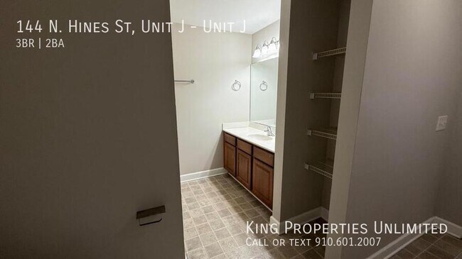 Building Photo - 144 N Hines St