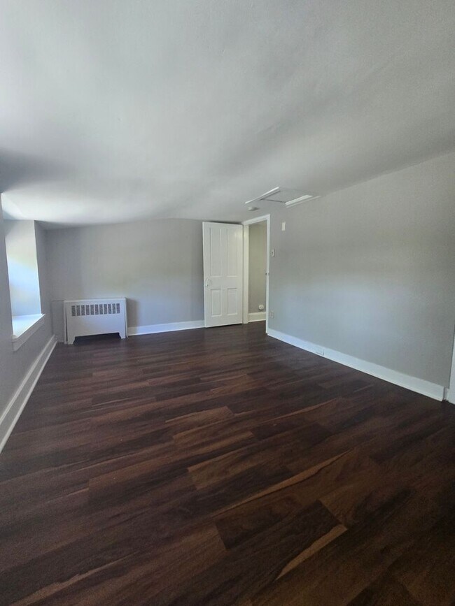 Building Photo - Charming 2bd/1ba Bala Cynwood Home!