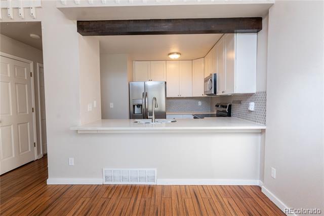 Building Photo - 2092 S Helena St