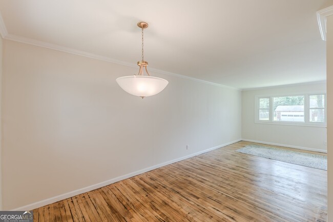 Building Photo - 1435 Cedar Creek Ln