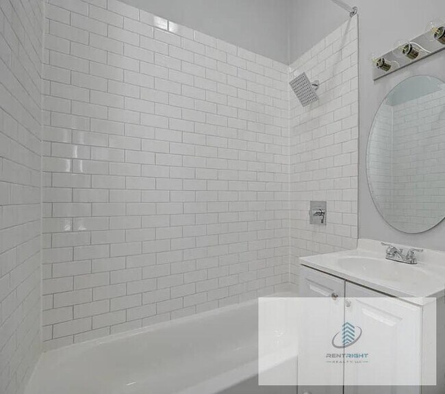 Building Photo - 2 bedroom in Chicago IL 60616