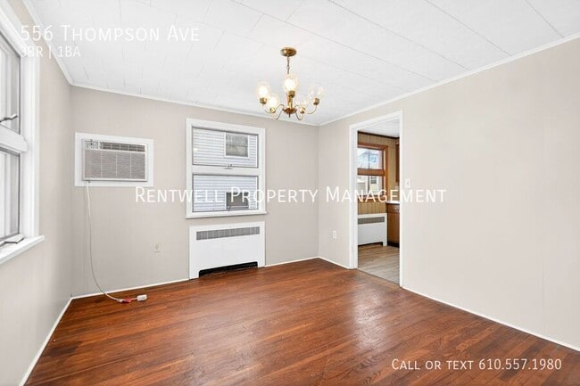 Building Photo - 556 Thompson Ave