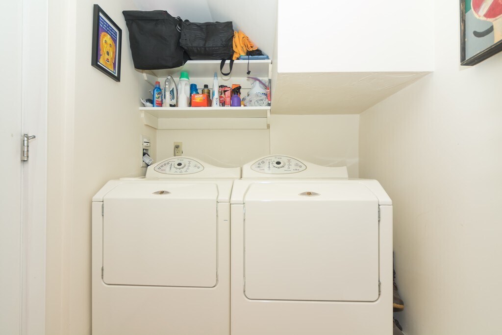 Building Photo - 53 Winslow Rd