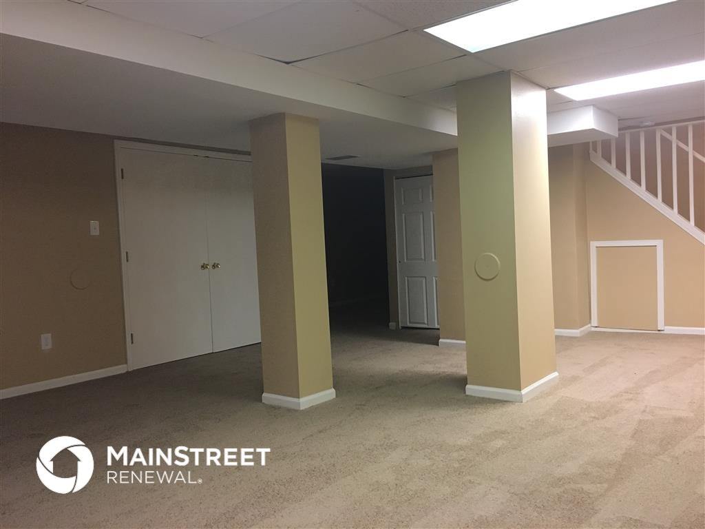 Building Photo - 14319 Riverfront Dr